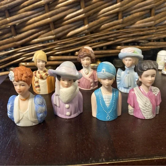 Lot of 7 Avon Porcelain Lady Bust Thimbles 1982–1984 Vintage Collectible Set - Picture 2 of 4